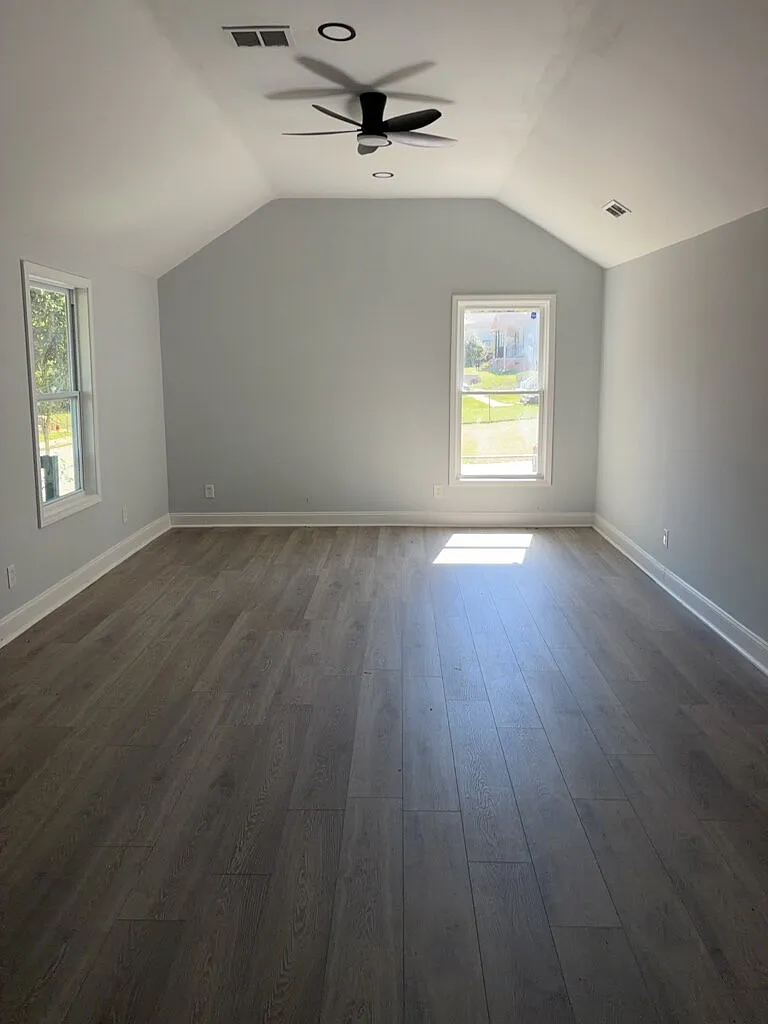 3 bed, 2.0 bath, $1,650 — Photo 2