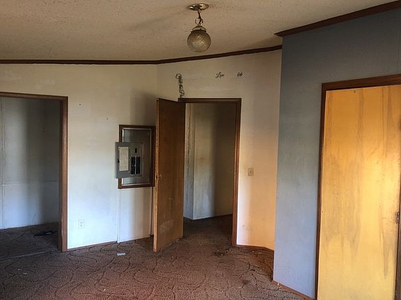 3rd image of 8163 E County Road 640 N