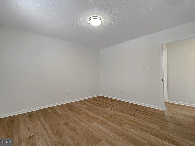 2094 Chapelside Ct — Photo 19