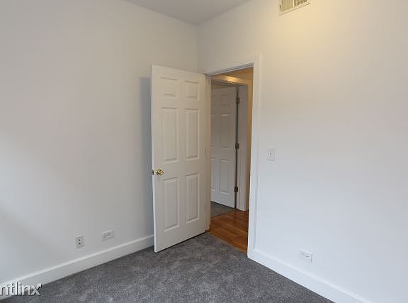 5th image of 925 W Sunnyside Ave APT 3E
