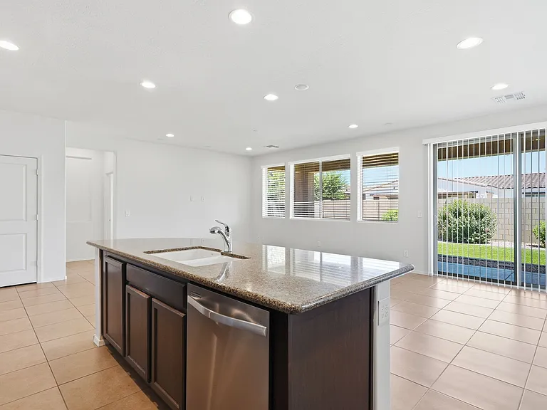 22458 E Camina Buena Vis — Photo 7