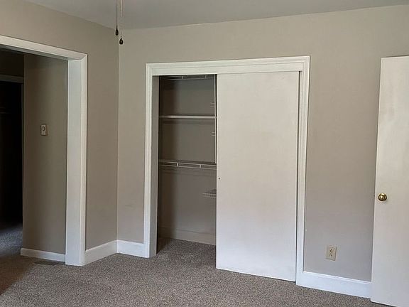 4th image of 801 Phillips St