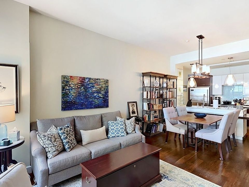 1st image of 2-17 51st Ave #423