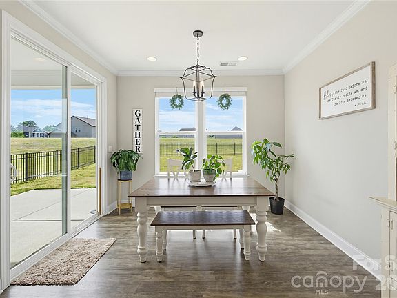 4th image of 2026 Kemp Rd
