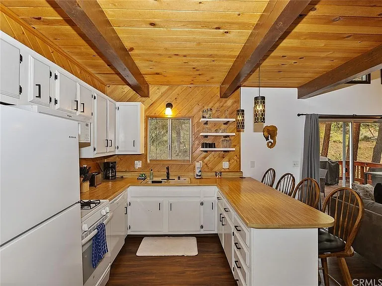 1242 Minton Ave — Photo 10