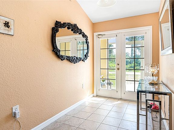 3rd image of 1019 Angelo Ave