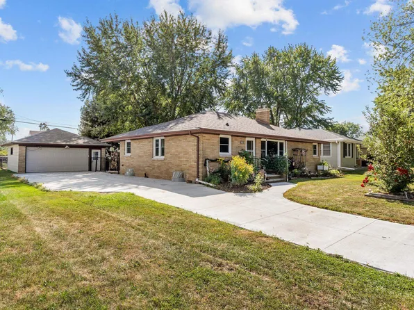 807 W Parkway Blvd, Appleton, WI 54914