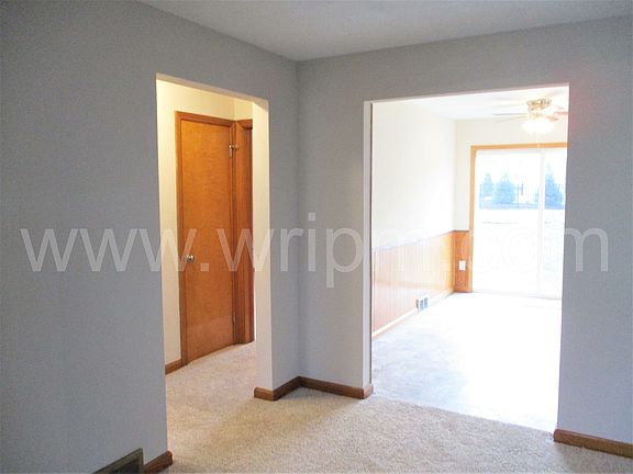 5th image of 220 Wilson St