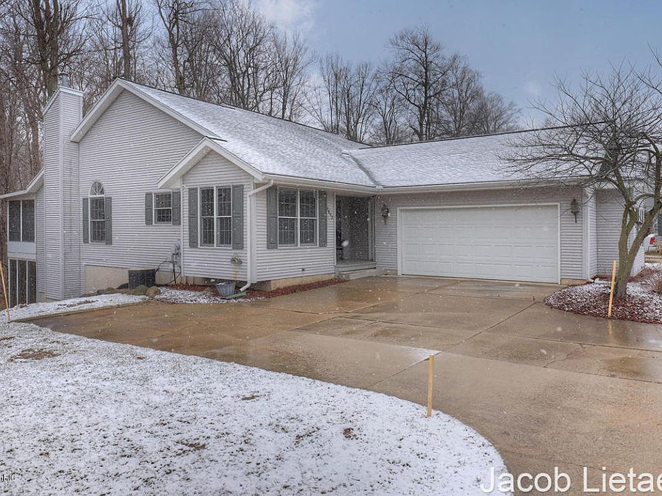 1st image of 6802 Beechwood Dr #0