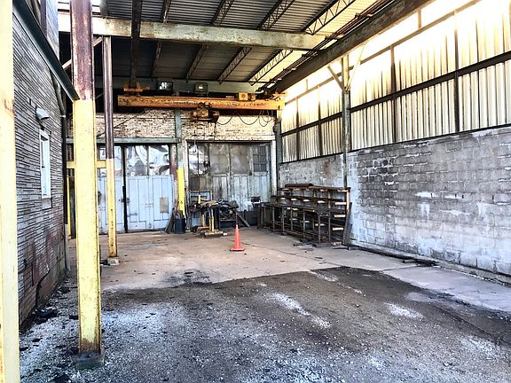 3rd image of 4859 W Ogden Ave