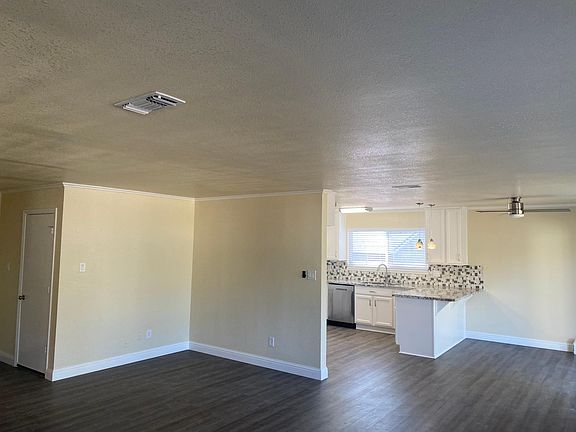 3rd image of 2111 N Cirby Way
