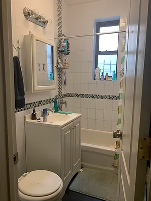 Rented by BRICK & GALO REALTY CORP | media 31