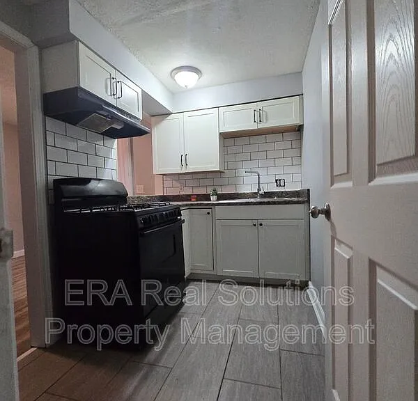 4095 Larry Pl — Photo 8