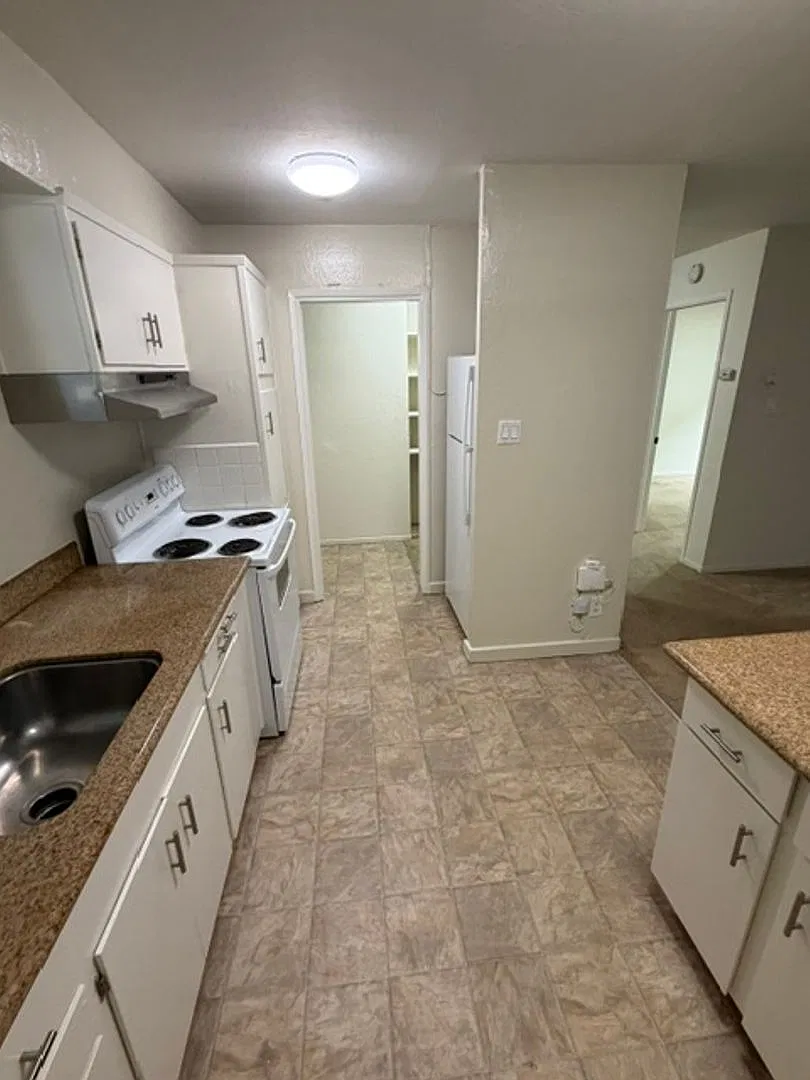 407 Fairmount Ave — Photo 4