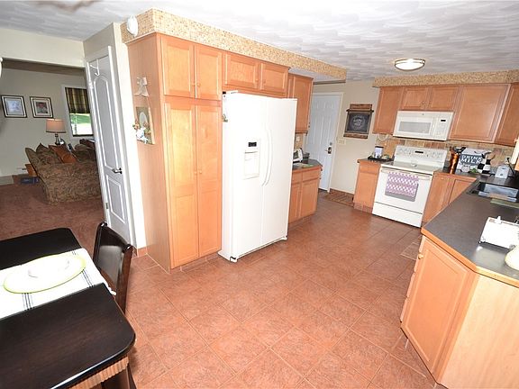 4th image of 109 Pamela Ln