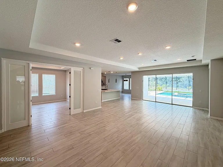 1352 Arklow Cir — Photo 5