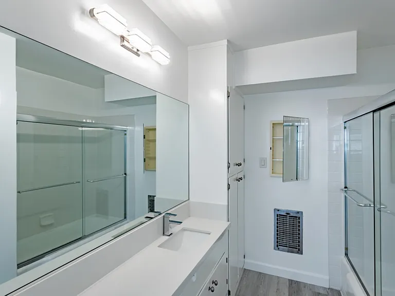 443 S Oakhurst Ave — Photo 20