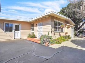 3712 N Weston Pl, Long Beach, CA
