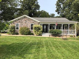 10228 W Henry Rd, Lexington, IN 47138