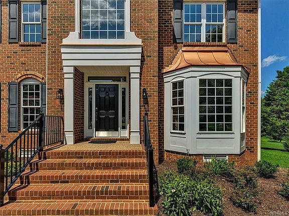 3rd image of 4905 Riverplace Ct