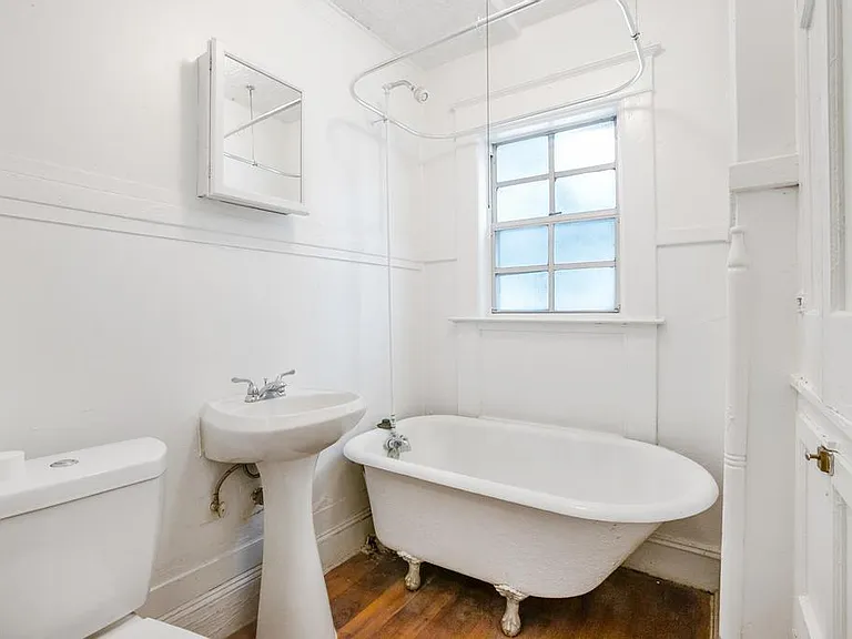210 E Morse Blvd #1-33 — Photo 2