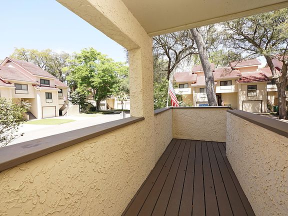 4th image of 83 Marina Cove Dr