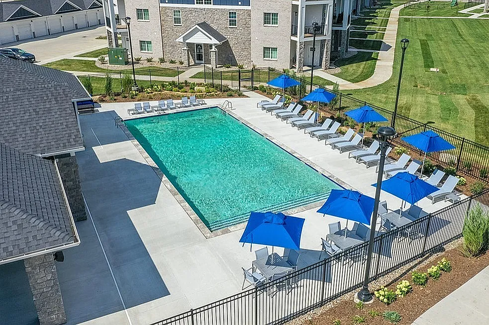 The Summit at Heritage Apartments — Photo 1