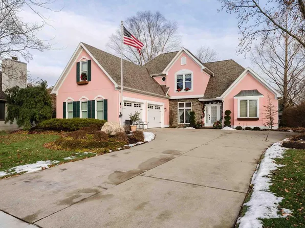 2107 Jeannette Ct, Sandusky, OH 44870