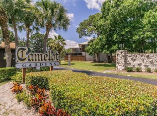 304 SE Castle Ct, Port St Lucie, FL 34952