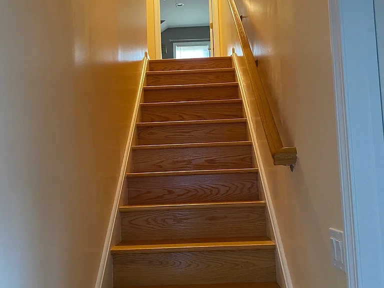 259 Reeds Ln — Photo 1