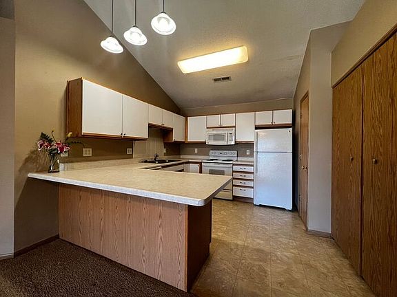 3rd image of 2864 Coral Ct APT 301