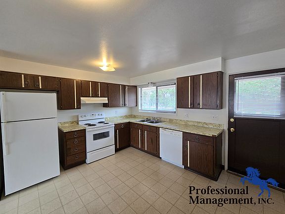 2nd image of 1506 Yellowstone Ave APT 3