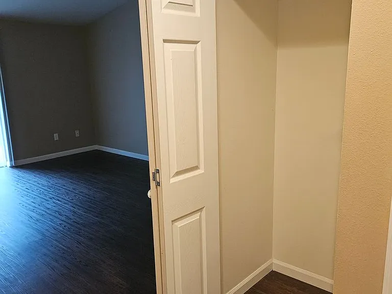 Vista Pointe Apartments in South Salem Oregon Comfortable Living Near Shopping and I5 — Photo 12