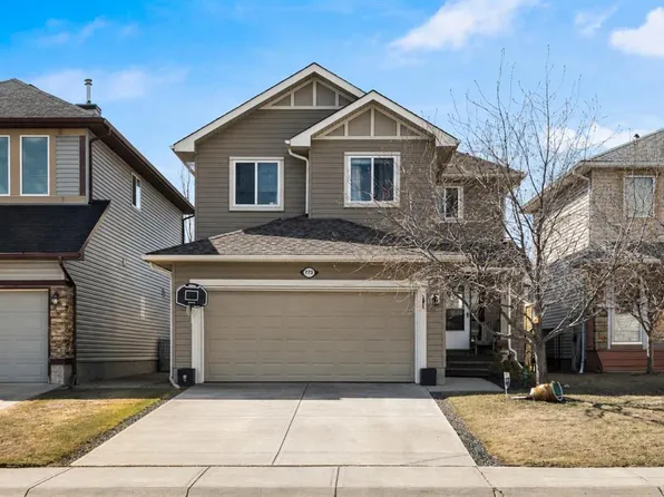 773 N Luxstone Lndg SW, Airdrie, AB T4B 3K9