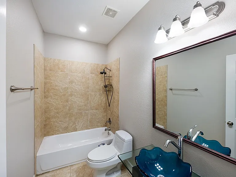 4708 Belmont Ave — Photo 15