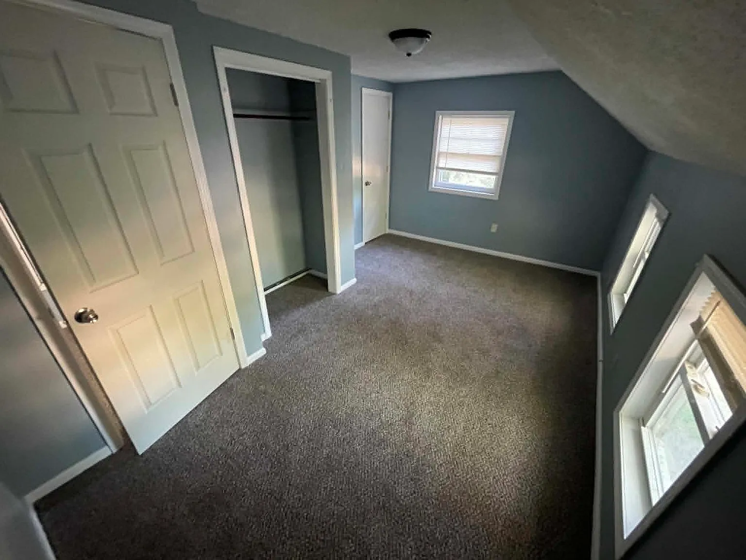 4 bed, 1762 sqft, $1,500 — Photo 3