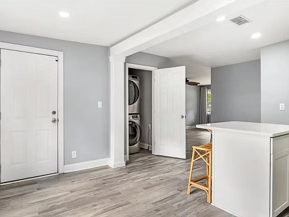 3rd image of 555 N 68th Ave