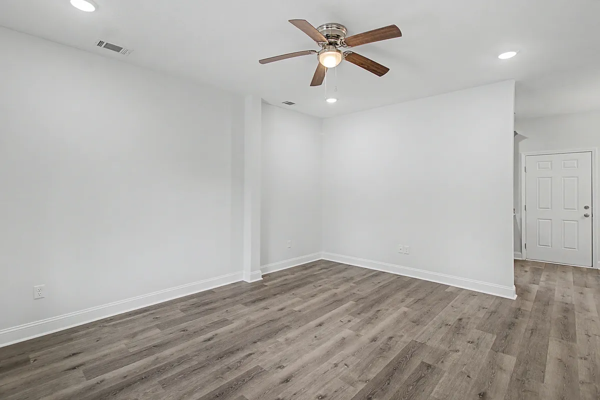 Building Photo - 205 Bagley Ave #B