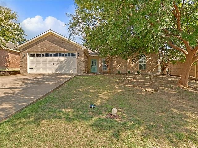 1st image of 608 Saint Eric Dr