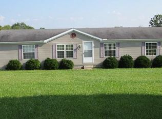 7014 Lake Ridge Dr, Maysville, KY 41056