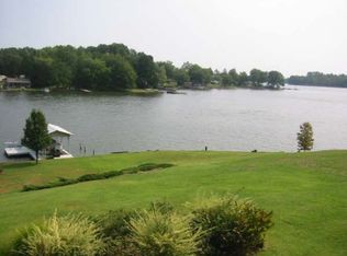 717 Olde Pucketts Ferry Rd, Greenwood, SC 29649