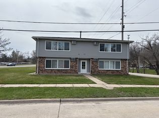 1705 Edgewood Ln NW #1, Cedar Rapids, IA 52405