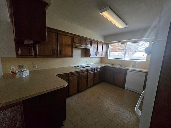 5th image of 3825 Avenue R