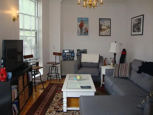 Building Photo - 27 Bowdoin St #2C