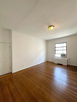1st image of 2350 Broadway #923A