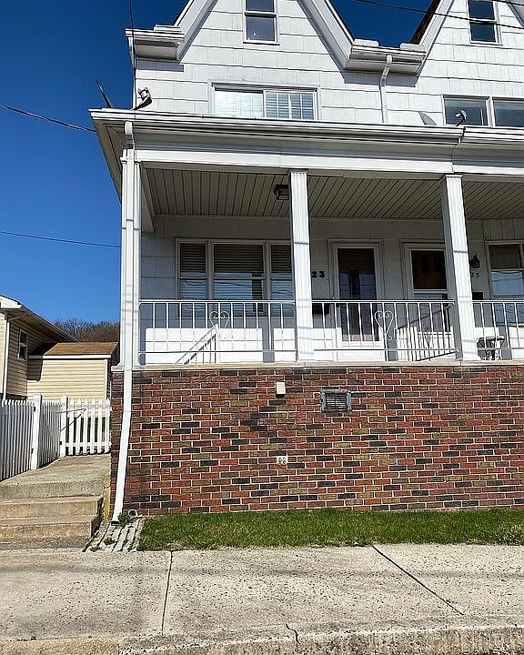 1st image of 123 S Spencer St