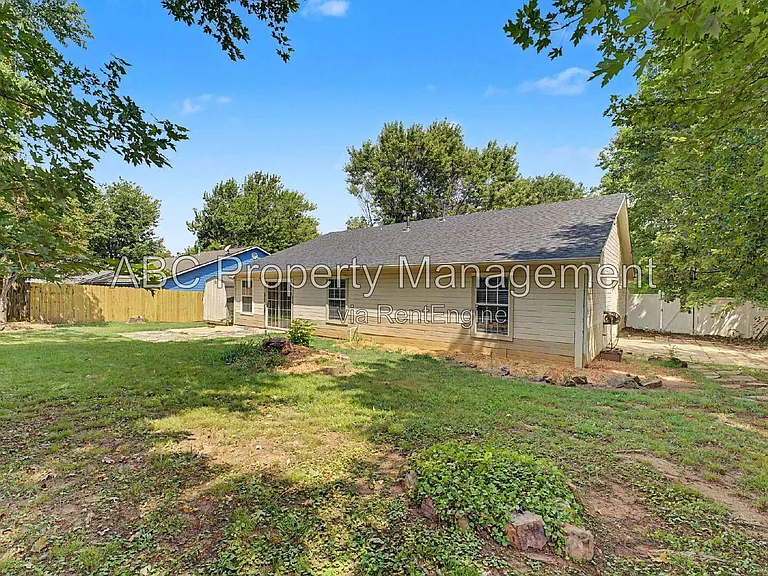 3345 W Essex Dr — Photo 22