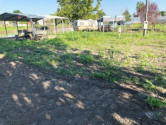 3rd image of 105 Stanton Dr