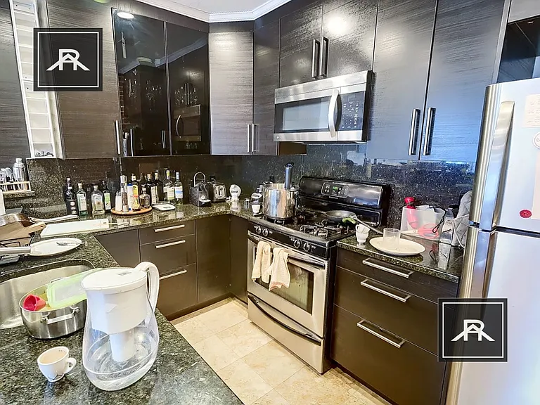 1616 Beacon St #2 — Photo 7