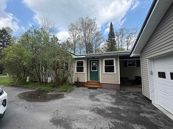 3rd image of 384 Lake Rd